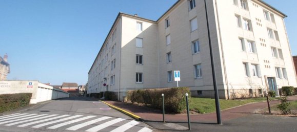 Apartamento de 2 dormitorios en Compiegne, France No. 222960 2
