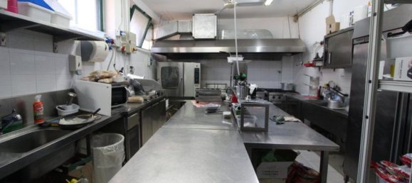 340m² Commercial property in San Giorgio Ionico, Italy No. 349104 10