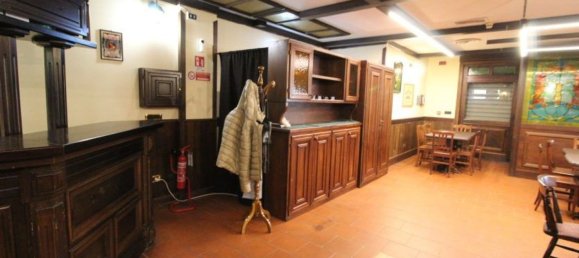 340m² Commercial property in San Giorgio Ionico, Italy No. 349104 3