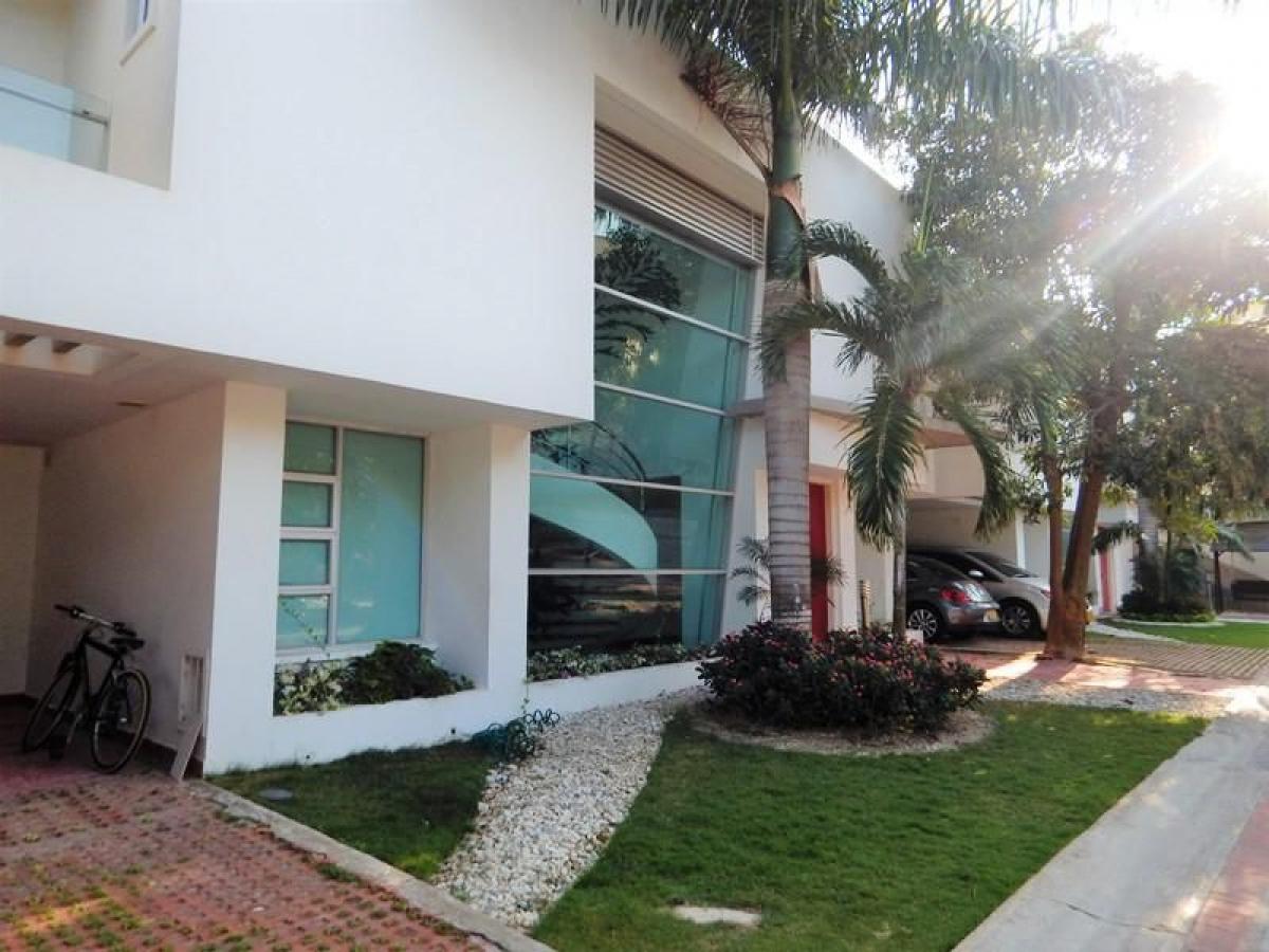 3 bedrooms House in Atlantico, Colombia No. 4683