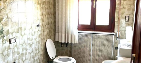 8 rooms House in Pistoia, Italy No. 297018 38