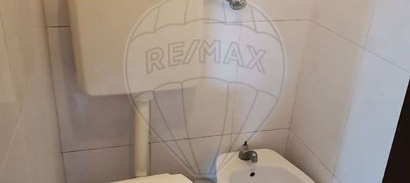 82m² Commercial property in Amadora, Portugal No. 70632 12