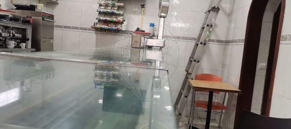 82m² Commercial property in Amadora, Portugal No. 70632 10