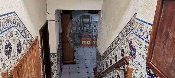 82m² Commercial property in Amadora, Portugal No. 70632 7