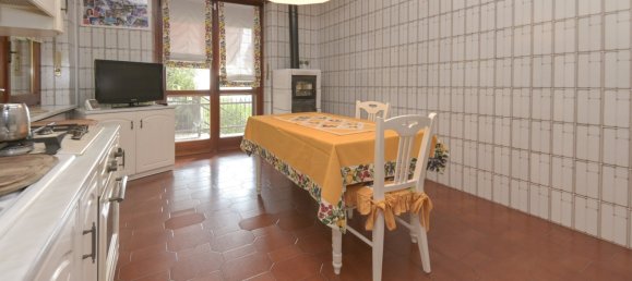 3 Schlafzimmer Villa in Castiglione Torinese, Italy, Nr. 311273 4