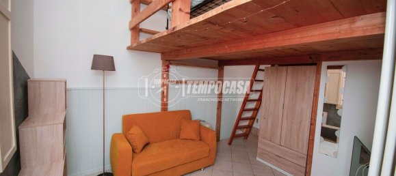 Studio in Bologna, Italy No. 90830 8