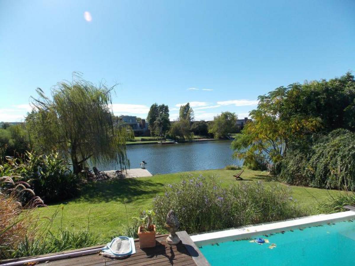 Casa T5 em Tigre, Argentina N.º 59734