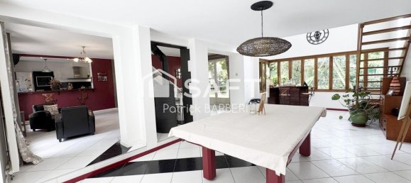 4 bedrooms House in Val-d'Oise, France No. 284216 11