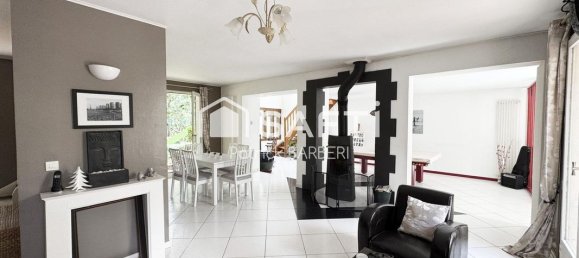 4 bedrooms House in Val-d'Oise, France No. 284216 2