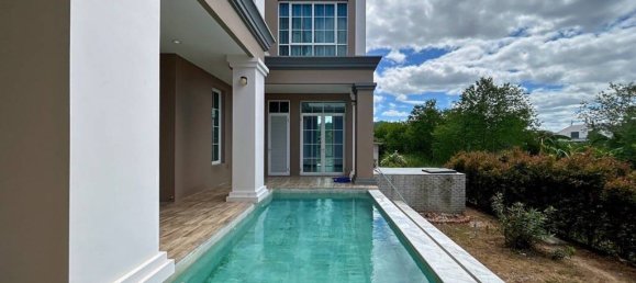 Villa de 5 dormitorios en Hua Hin, Thailand No. 21642 8