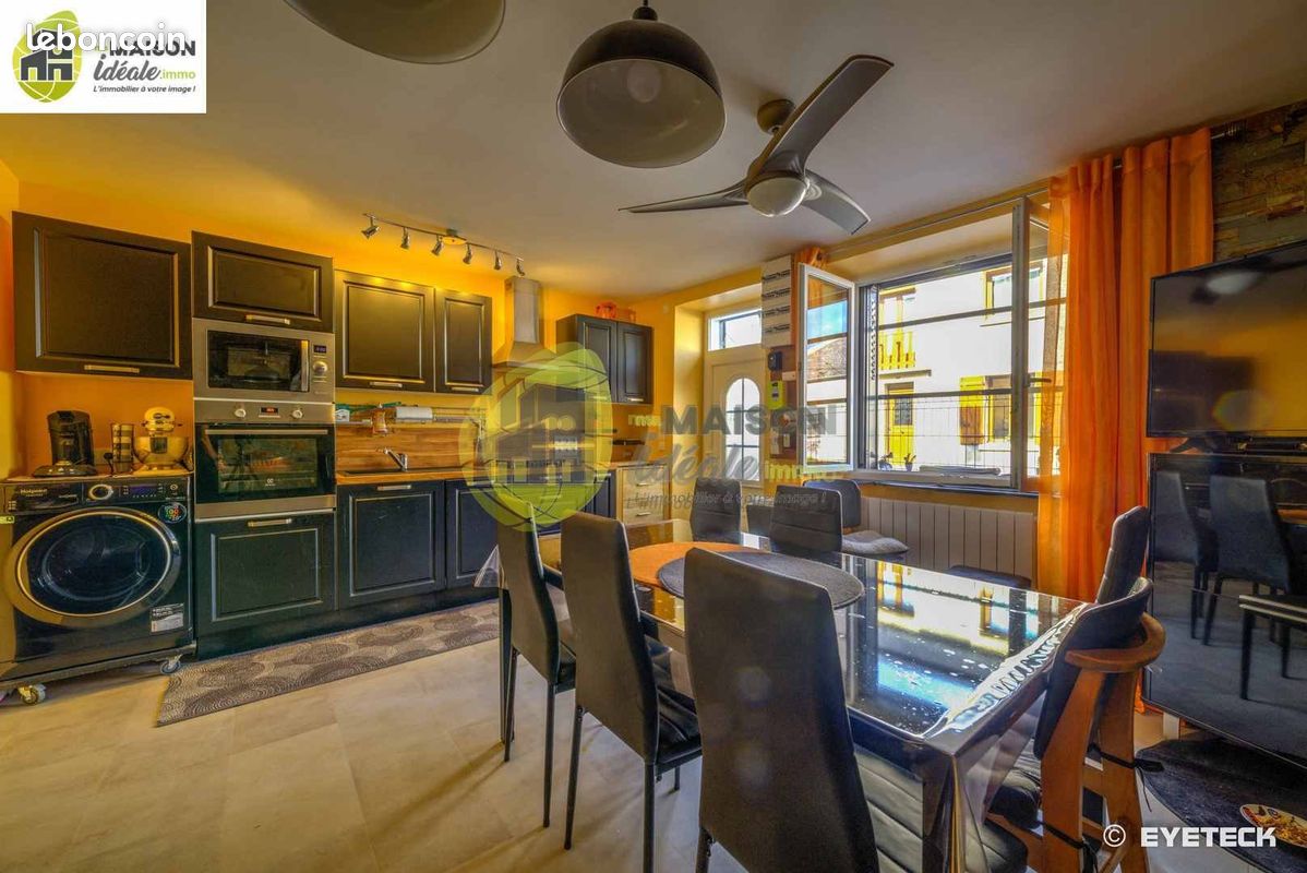 Таунхаус с 3 спальнями в Бурж, Франция № 45143