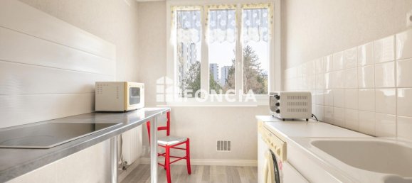 1 bedroom Apartment in Le Pont-de-Claix, France No. 207862 5