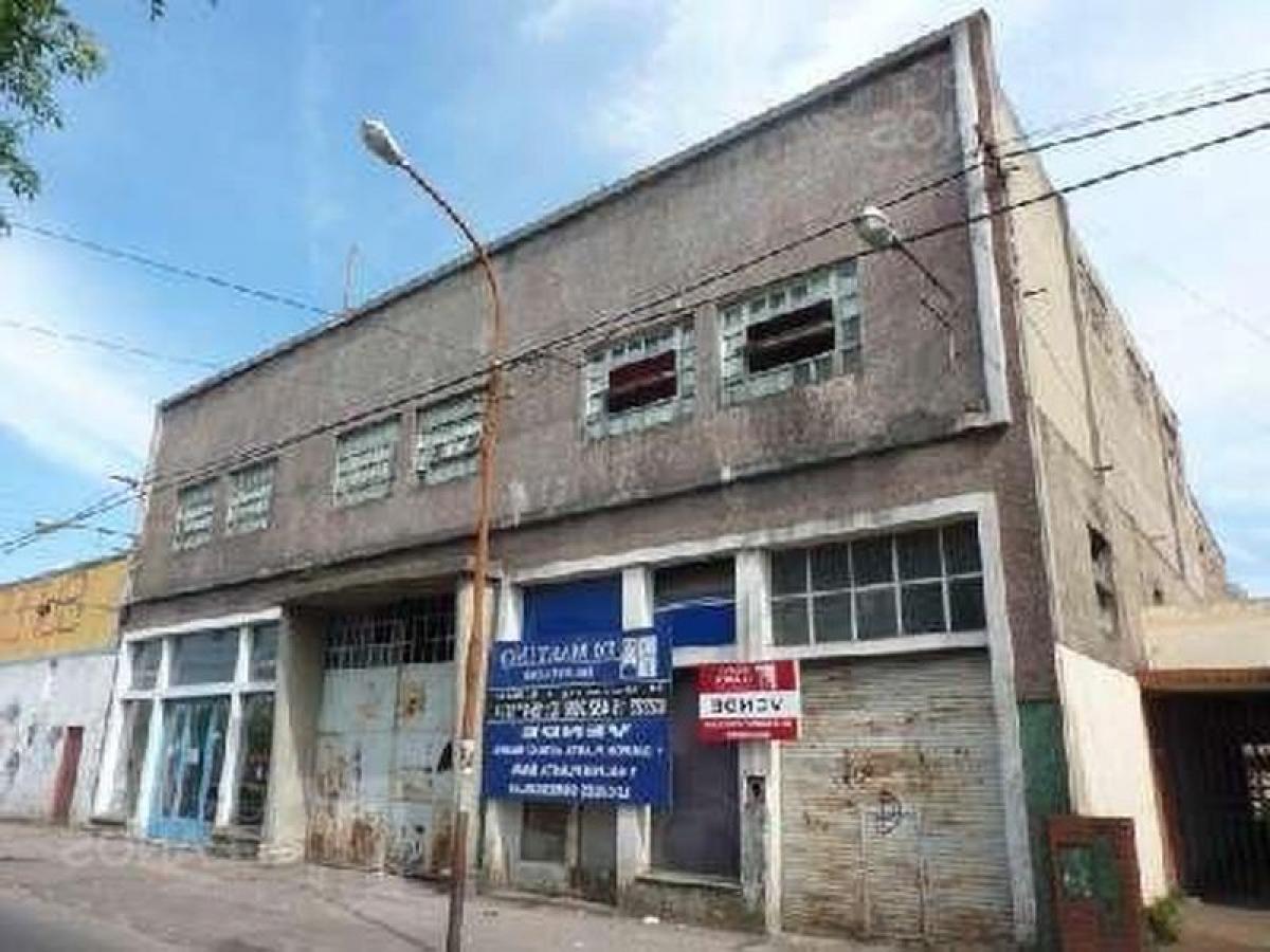 1100m² Commercial property in Lujan, Argentina No. 27711