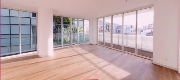 3 bedrooms Apartment in Funchal, Portugal No. 171120 4