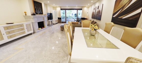 3 bedrooms Apartment in Marbella, Spain No. 566 6