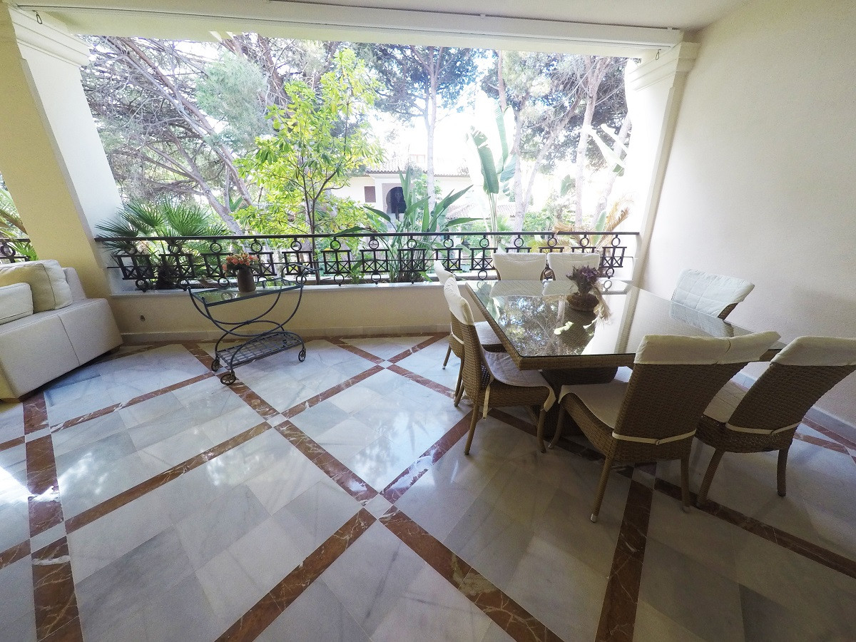 3 bedrooms Apartment in Marbella, Spain No. 566