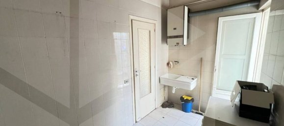 2-Zimmer Wohnung in Bari, Italy, Nr. 29831 3