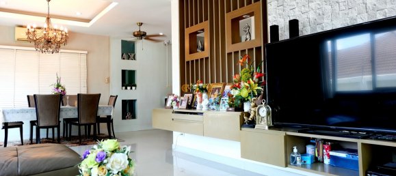 3 bedrooms Cafe / restaurant in Pattaya, Thailand No. 19504 19