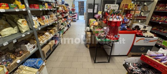 2-Zimmer Gewerbliche Immobilie in Scandicci, Italy, Nr. 39085 3