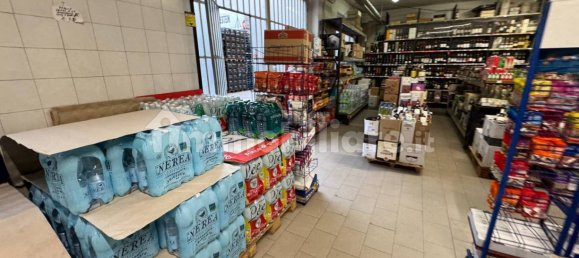 2-Zimmer Gewerbliche Immobilie in Scandicci, Italy, Nr. 39085 5