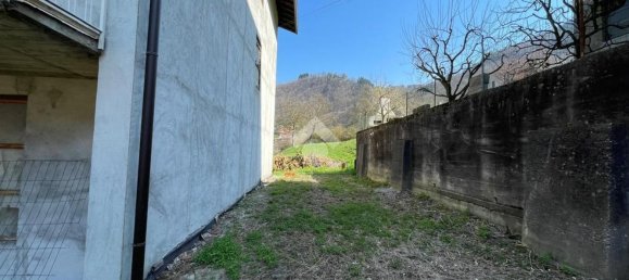 Дом с 6 комнатами в Седрина, Италия № 124669 3