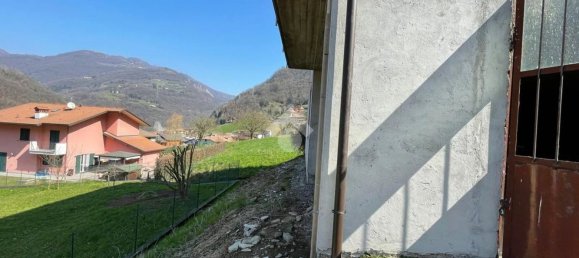 Дом с 6 комнатами в Седрина, Италия № 124669 6