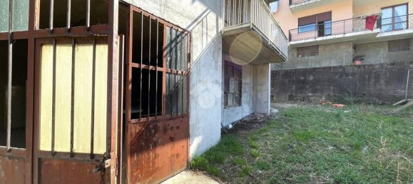 Дом с 6 комнатами в Седрина, Италия № 124669 5