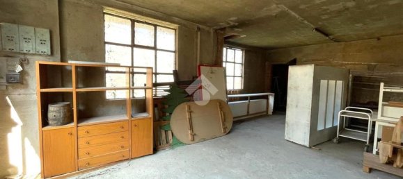 Дом с 6 комнатами в Седрина, Италия № 124669 11