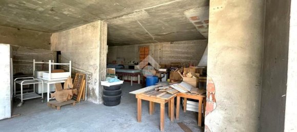 Дом с 6 комнатами в Седрина, Италия № 124669 12