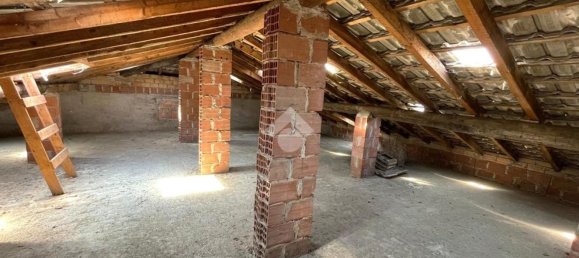 Дом с 6 комнатами в Седрина, Италия № 124669 23