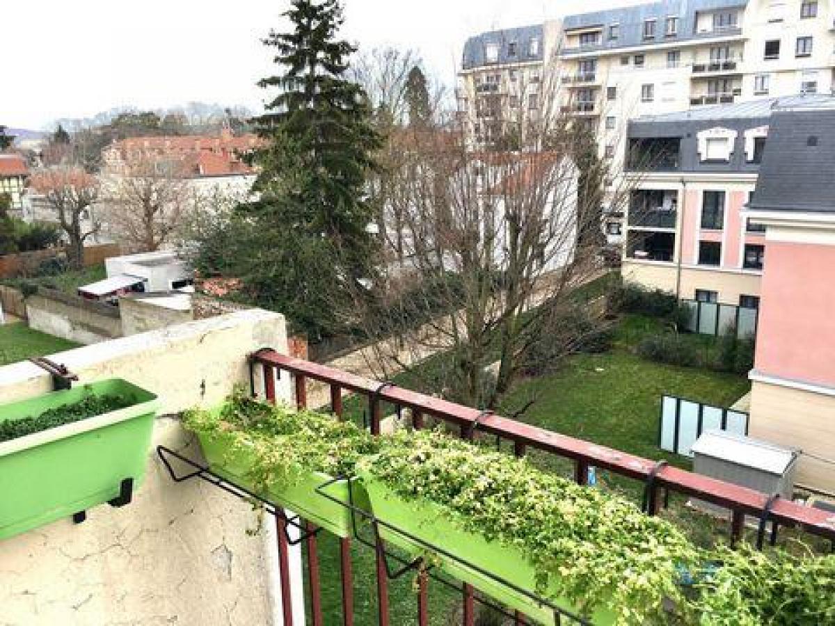 Apartamento com 3 quartos em condomínio em Franconville, France N.º 35571