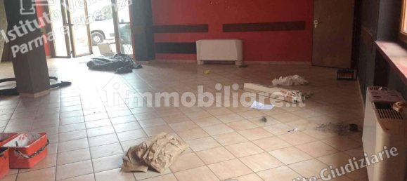 615m² Building in Fidenza, Italy No. 16741 8