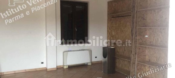 615m² Building in Fidenza, Italy No. 16741 9
