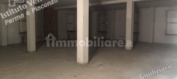 615m² Building in Fidenza, Italy No. 16741 15