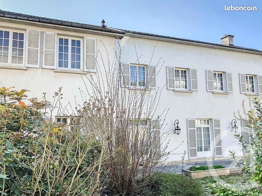 4 bedrooms House in Chalons-en-Champagne, France No. 77436