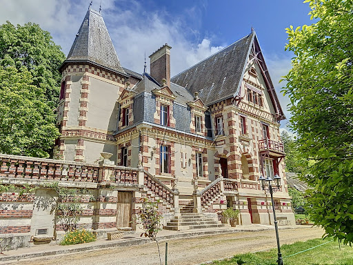 8 Schlafzimmer Schlösser in Nogent-le-Roi, France, Nr. 58471