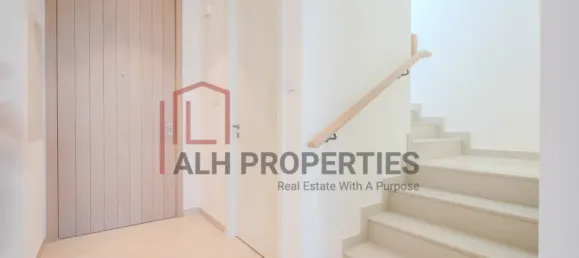 Moradia em banda T3 em Mudon, UAE N.º 121732 11