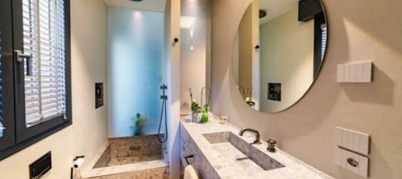 5 rooms Apartment in Rimini, Italy No. 18566 16