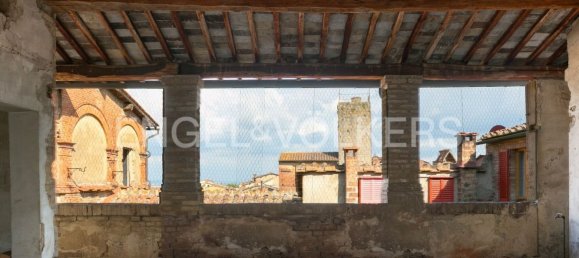 3 Schlafzimmer Wohnung in Siena, Italy, Nr. 352636 3