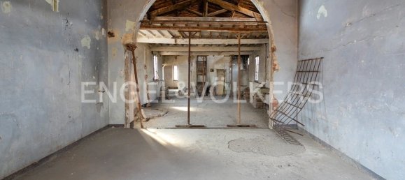 3 Schlafzimmer Wohnung in Siena, Italy, Nr. 352636 6