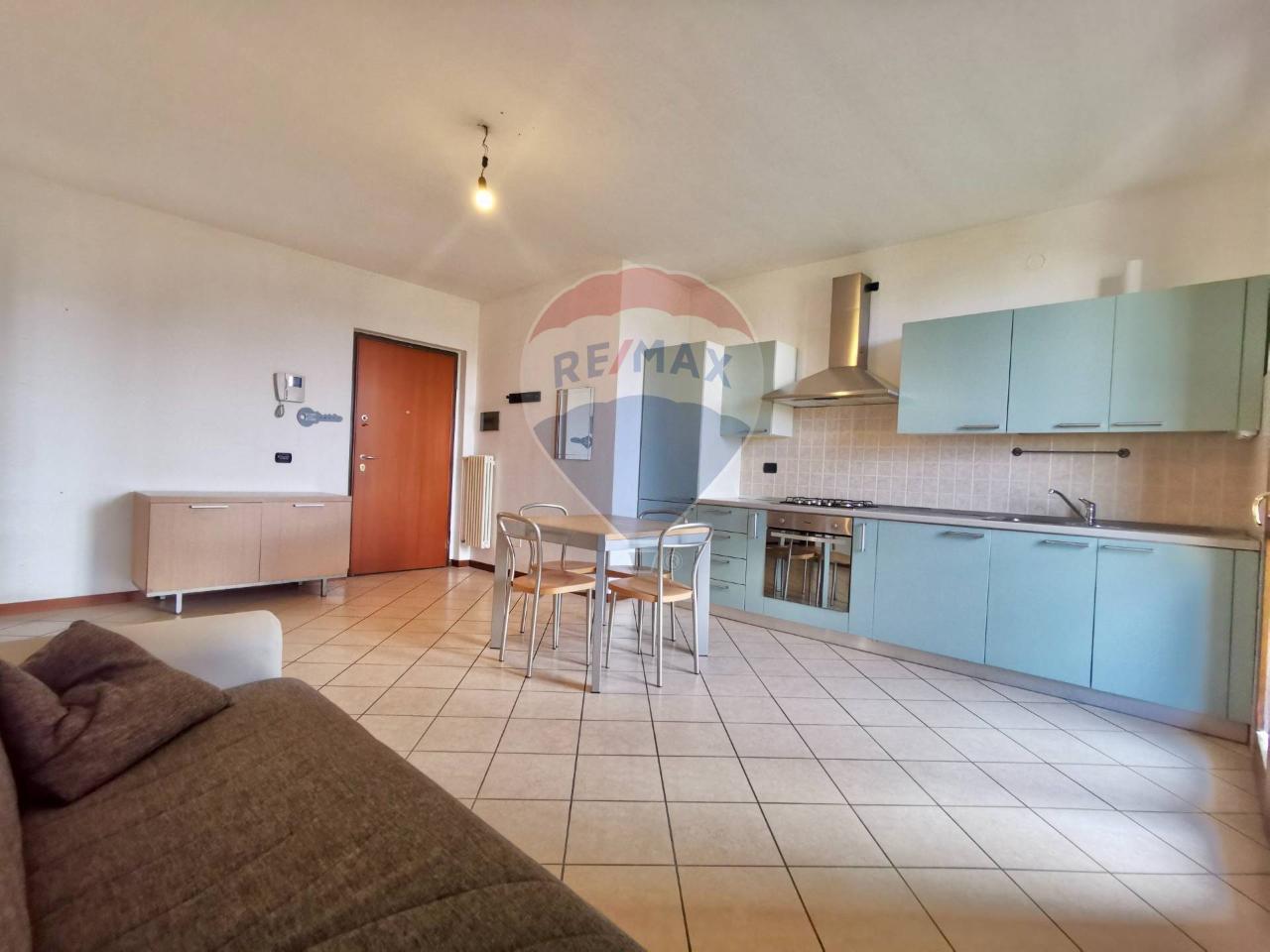 2 rooms Apartment in Seriate, Italy No. 30703