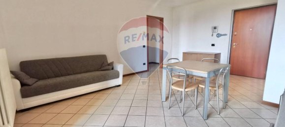 2 rooms Apartment in Seriate, Italy No. 30703 3