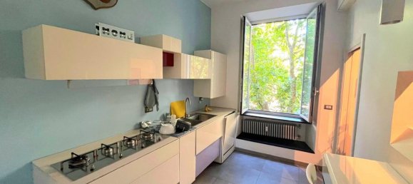 7 rooms Apartment in Genoa, Italy No. 26045 6