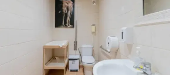 86m² Commercial property in Marbella, Spain No. 181652 2