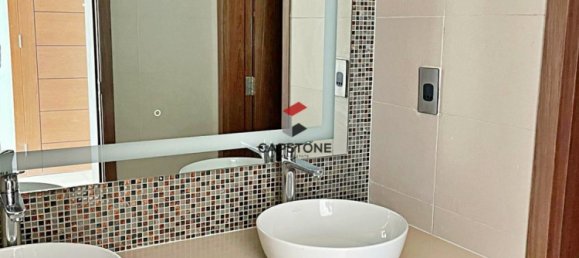 4 bedrooms Villa in Yas Island, UAE No. 4906 11