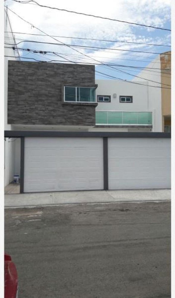 3 bedrooms House in Queretaro, Mexico No. 150255