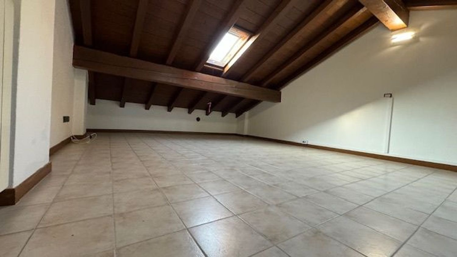 2-Zimmer Wohnung in Opera, Italy, Nr. 191458