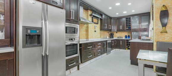 Дом с 5 спальнями в Моначиль, Испания № 168928 9