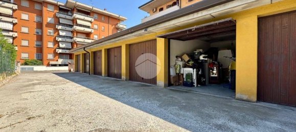 16m² Garage in Cremona, Italy No. 354219 4