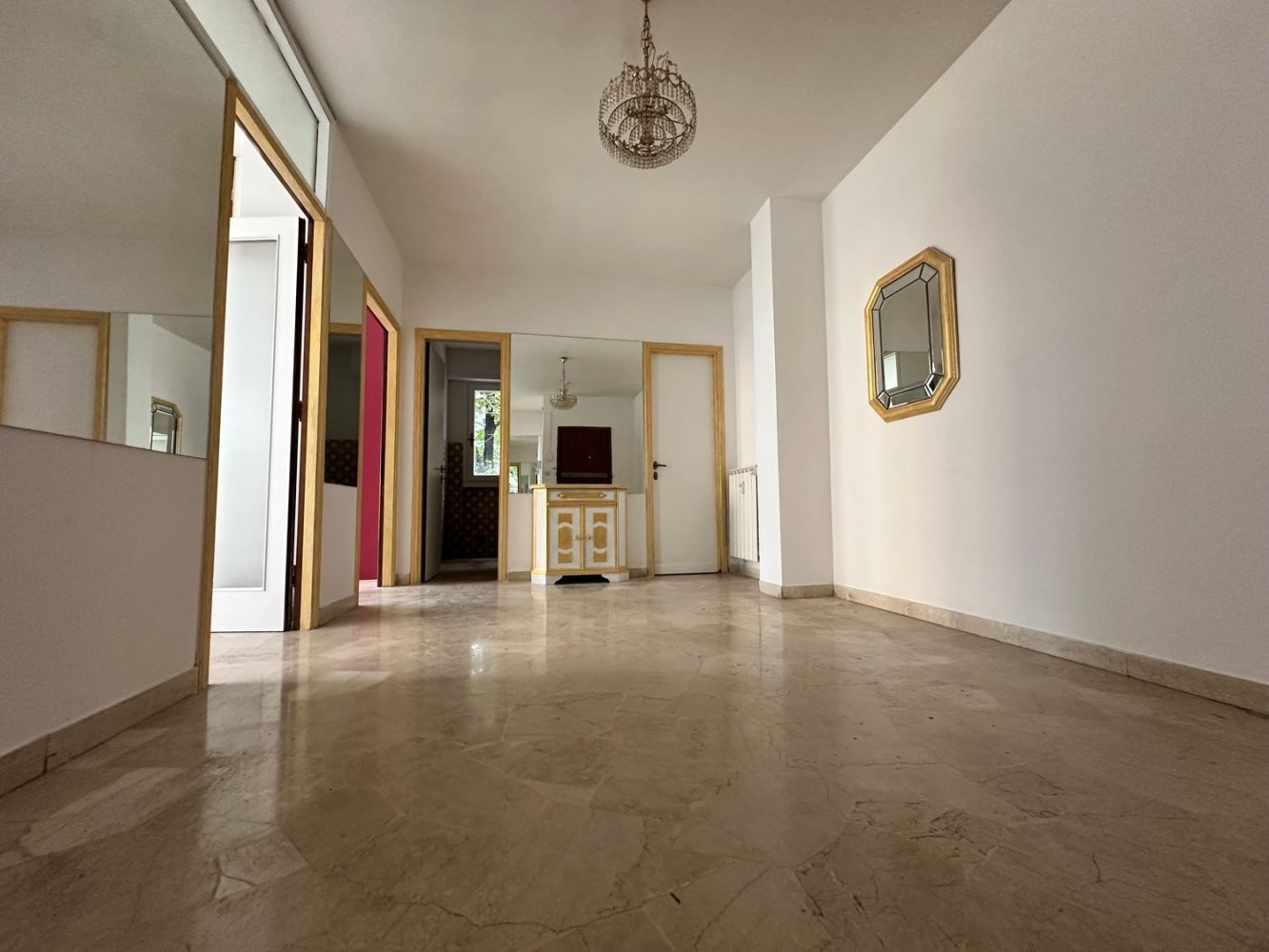4 bedrooms Apartment in Florence, Italy No. 321336